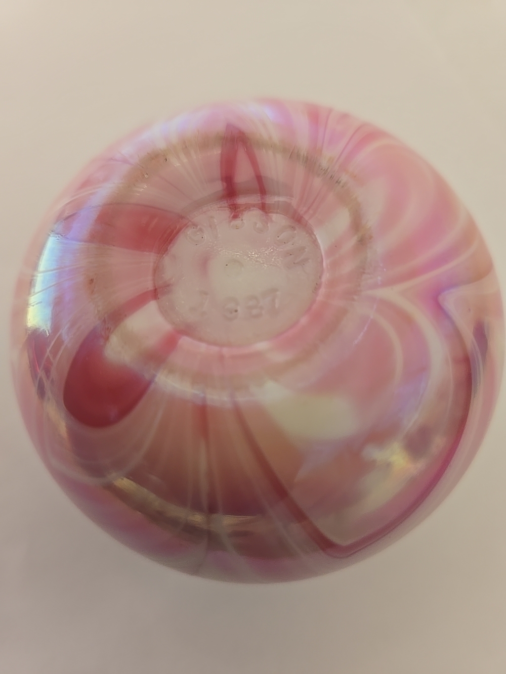 Gibson Pink Feather Pulled 1987 Paperweight - Picture 4 of 5